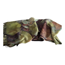 Load image into Gallery viewer, Green print long winter scarf
