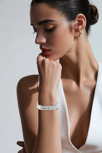 Load image into Gallery viewer, Set of two crystal bracelets 
