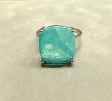 Load image into Gallery viewer, Paraiba blue tourmaline ring
