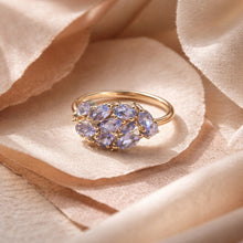 Load image into Gallery viewer, Tanzanite gemstone ring in gold
