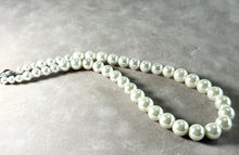 Load image into Gallery viewer, White pearl necklace for women
