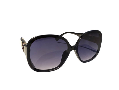 Women's oval black sunglasses