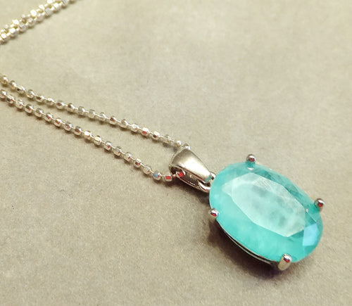 Oval Blue Paraiba Toumaline necklace