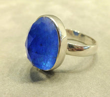 Load image into Gallery viewer, Blue gemstone ring
