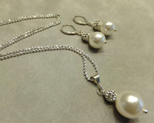 Load image into Gallery viewer, White pearl necklace and earrings set
