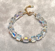 Load image into Gallery viewer, Austrian crystal bracelet in gold
