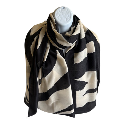 Long black and cream scarf