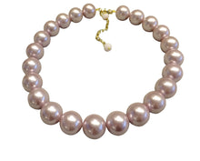 Load image into Gallery viewer, Light purple statement pearl necklace
