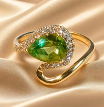 Load image into Gallery viewer, Peridot gemstone ring in gold
