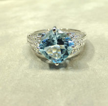 Load image into Gallery viewer, Blue topaz ring
