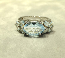 Load image into Gallery viewer, Blue topaz cluster gemstone ring
