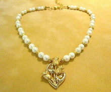 Load image into Gallery viewer, Pearl and Gold Necklace - butlercollection
