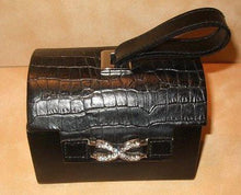 Load image into Gallery viewer, Black Leather Jewelry Box - butlercollection
