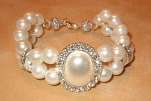Load image into Gallery viewer, Mother of Pearl and Swarovski Crystal Woven Bracelet - butlercollection
