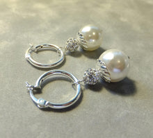 Load image into Gallery viewer, White pearl and Swarovski Crystal Earrings
