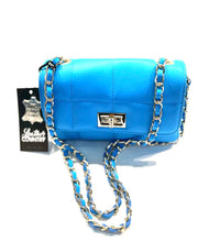 Load image into Gallery viewer, Turquoise Italian leather small quilted bag 
