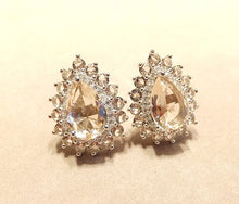 Load image into Gallery viewer, Pink topaz gemstone stud earrings
