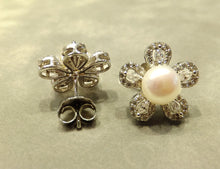 Load image into Gallery viewer, White flower and white topaz gemstone stud earrings
