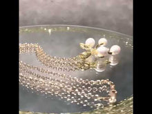 Load and play video in Gallery viewer, Natural pearl and gold necklace
