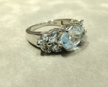 Load image into Gallery viewer, Blue topaz cluster ring
