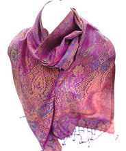 Load image into Gallery viewer, Purple print scarf
