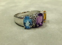Load image into Gallery viewer, Three gemstone ring band
